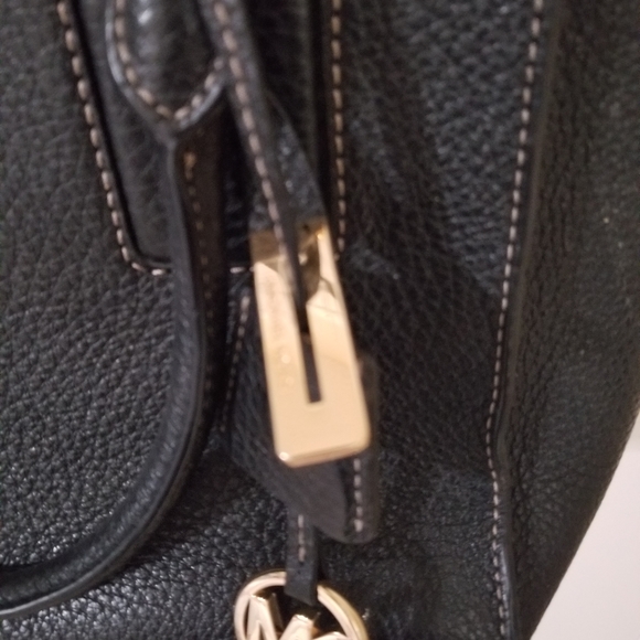 Mk handbag - Picture 4 of 11